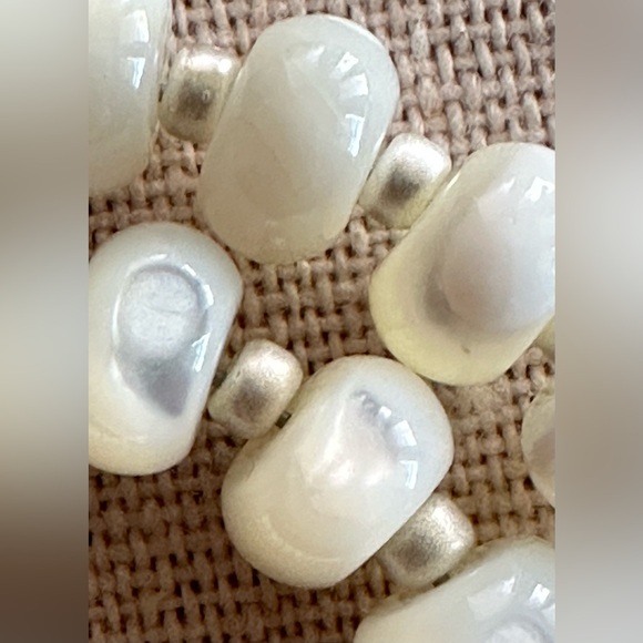 18-1/2 inch Mother of Pearl bead Necklace NWOT - Picture 9 of 10